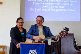 Tangi and Tokerau singing